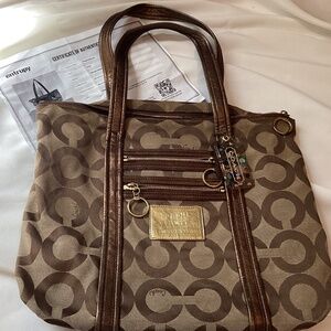 Coach Poppy jacquard Vintage brown beige COA pockets collector hang tag charm
